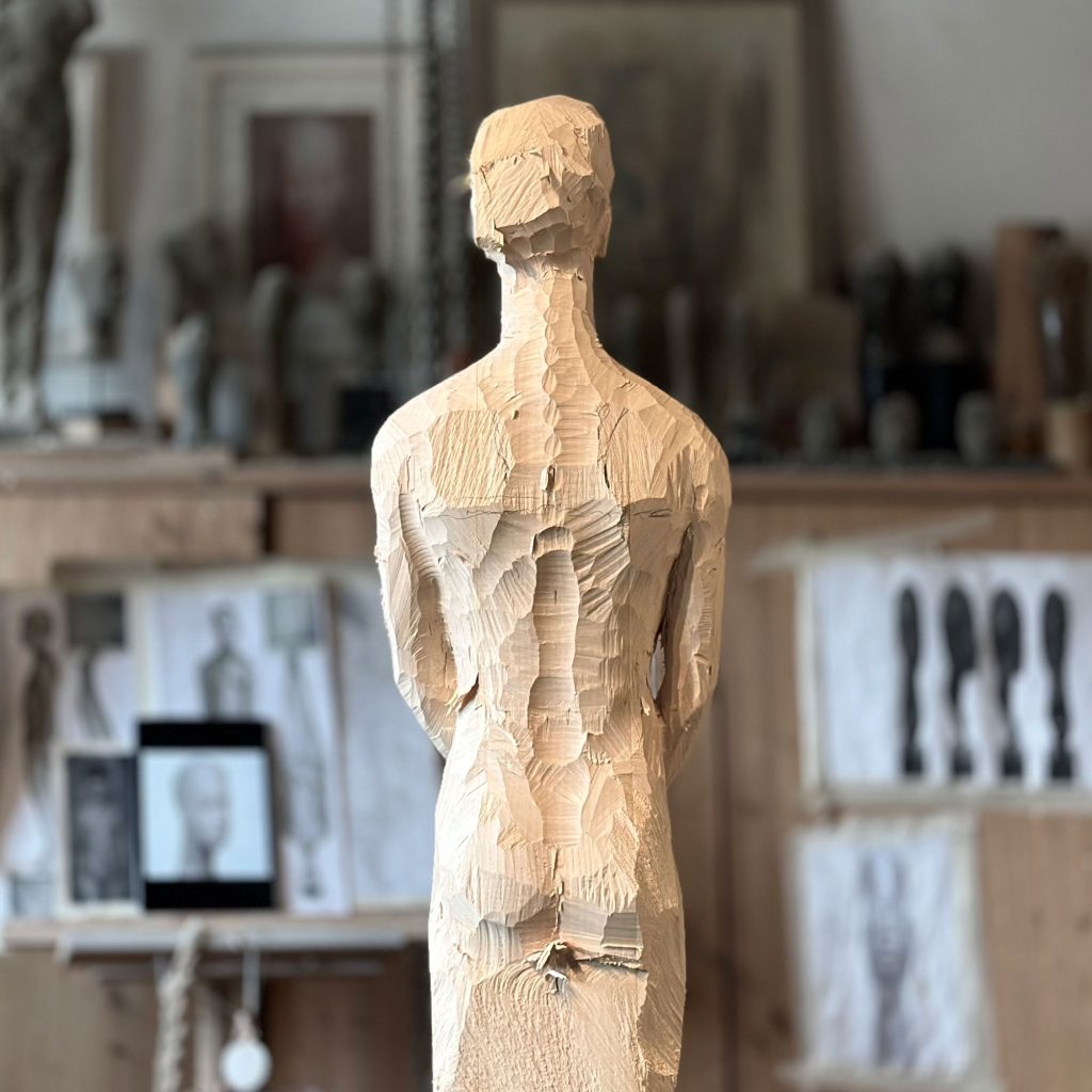 Homme Blanche in Arbeit-2024
