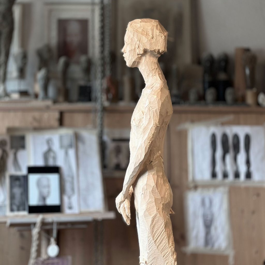 Homme Blanche in Arbeit-2024